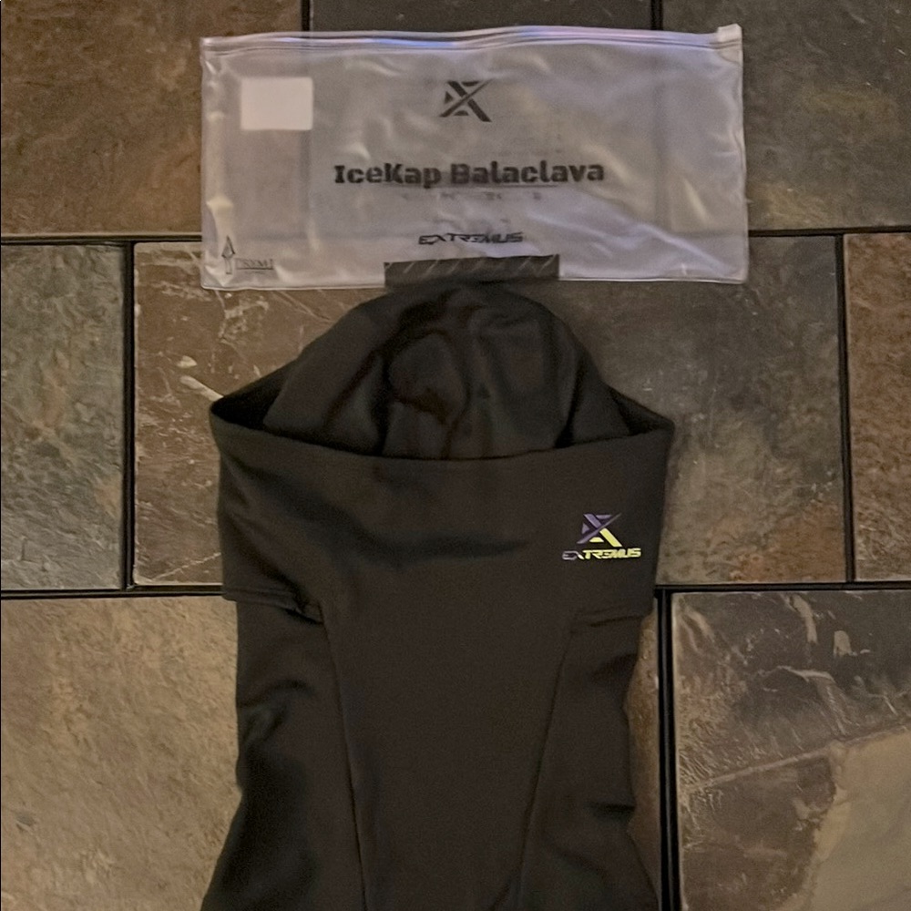 NWT-Extremus Black IceKap Balaclava Hood for Cold Weather- *in package*